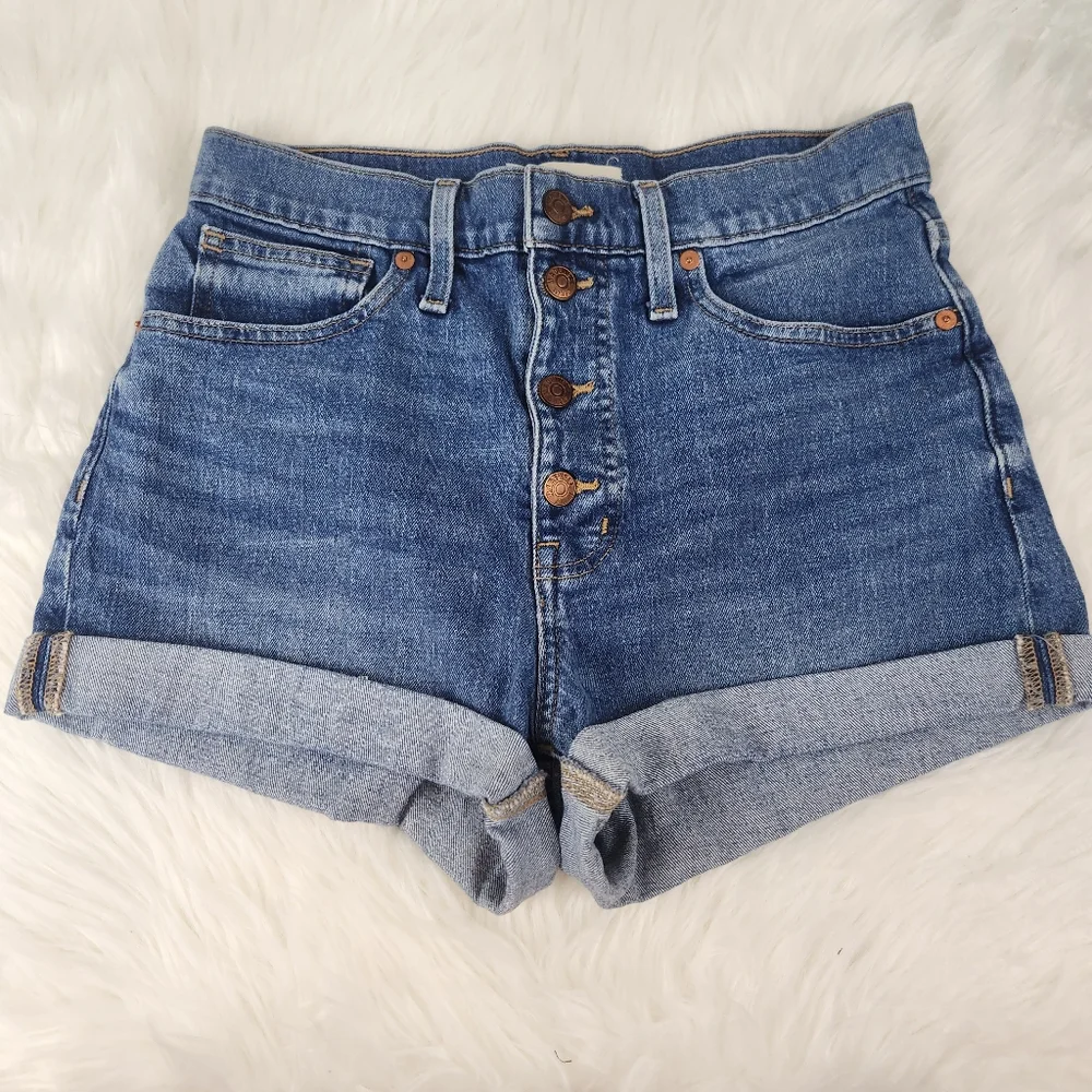 Madewell High Rise Medium Wash Cuffed Denim Shorts